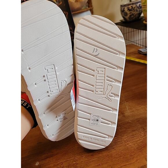 PUMA Women's Slides Size 10 White Pink - Picture 5 of 5